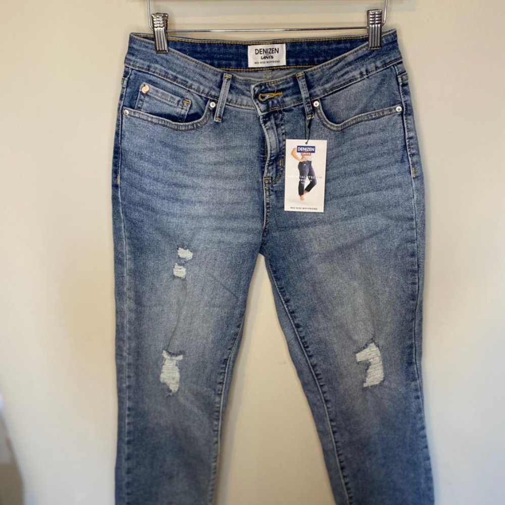 DENIZEN® Levi's® Juinors Mid-Rise Boyfriend NWT